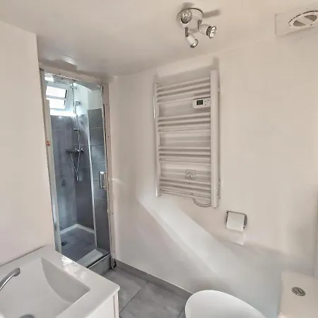 Le Bigourdan Et Son Jacuzzi شقة *